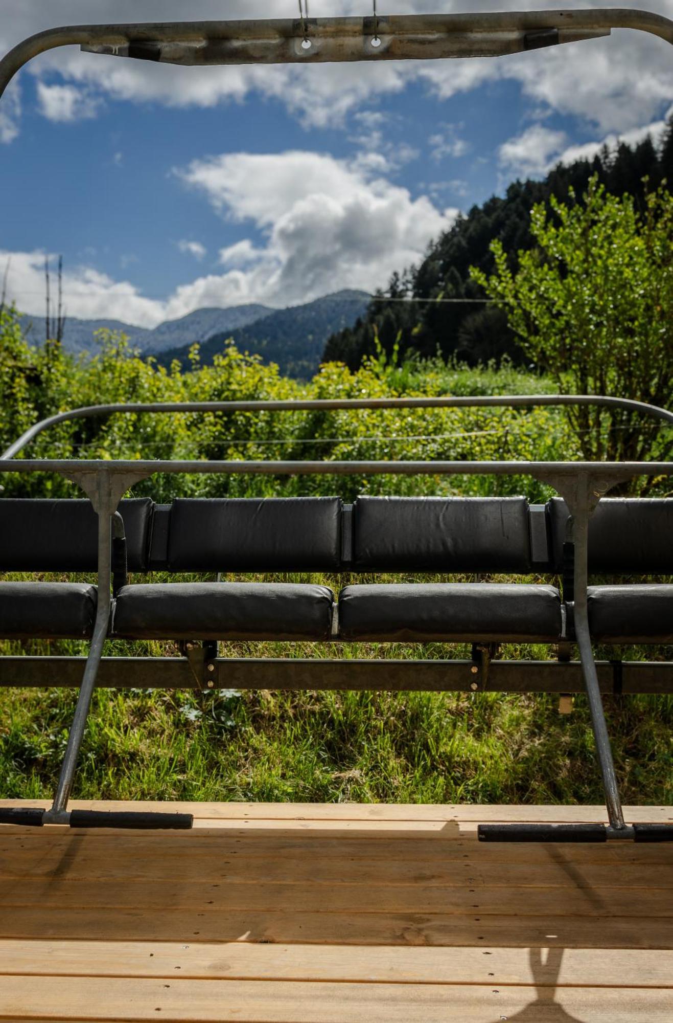 Camping Le Trejeux - Petit Chalet Thones Bagian luar foto